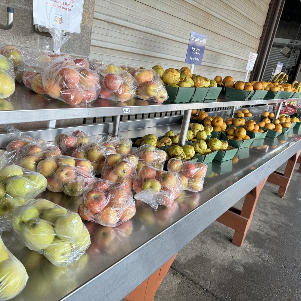 Boa Vista Orchards - Fruits & Veggies Near Me - Placerville, California