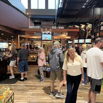 Seed to Table - Smoothie wine bar - Grocery Near Me - Naples, Florida