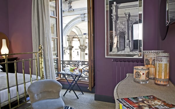 Porcellino Gallery by null