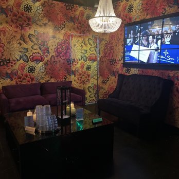 Broken Promises - Cocktail Bars Near Me - Charlotte, North Carolina