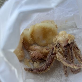 Hagen's Fish Market - Calamari snack of deliciousness - Seafood Markets Near Me - Chicago, Illinois