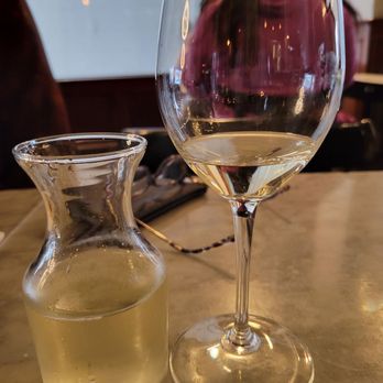 Pear Street Bistro - Moscato - New American Near Me - Pinole, California Pear Street Bistro - Moscato - New American Near Me - Pinole, California
