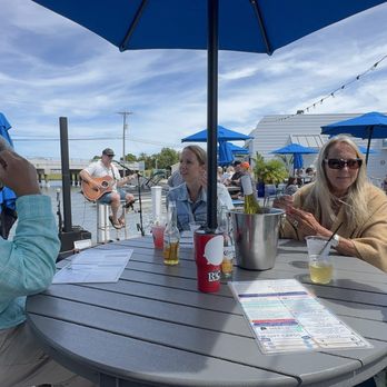 Harpoon Hanna's - Live music was fantastic! - Seafood Near Me - Fenwick Island, Delaware