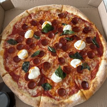 Pizza Lobo - Andersonville - Pizza Near Me - Chicago, Illinois Pizza Lobo - Andersonville - Pizza Near Me - Chicago, Illinois
