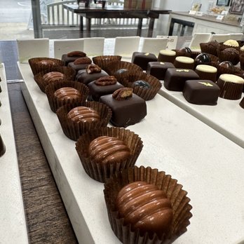 Elizabeth Moore Chocolates - Bon bons! The most amazing flavors! - Chocolatiers & Shops Near Me - Pelham, Alabama