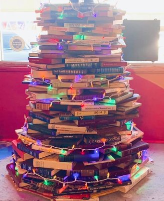 Round Table Bookstore by null