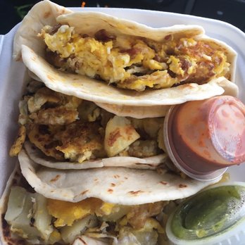Un Taco Mas - Breakfast tacos - Food Trucks Near Me - Austin, Texas Un Taco Mas - Breakfast tacos - Food Trucks Near Me - Austin, Texas