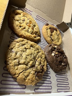 Insomnia Cookies by null