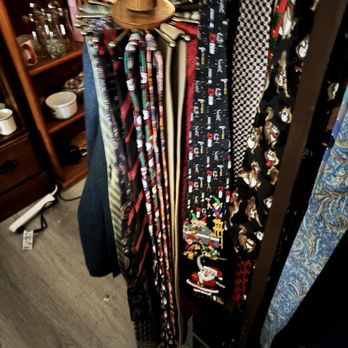 Deborah's Treasure Trove - Thrift Stores Near Me - Acworth, Georgia Deborah's Treasure Trove - Thrift Stores Near Me - Acworth, Georgia