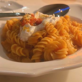 Donna's - Fussili Alla Vodka - Italian Near Me - Los Angeles, California