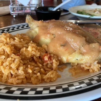 El Novillo Restaurant - a plate of food - Mexican Near Me - Houston, Texas