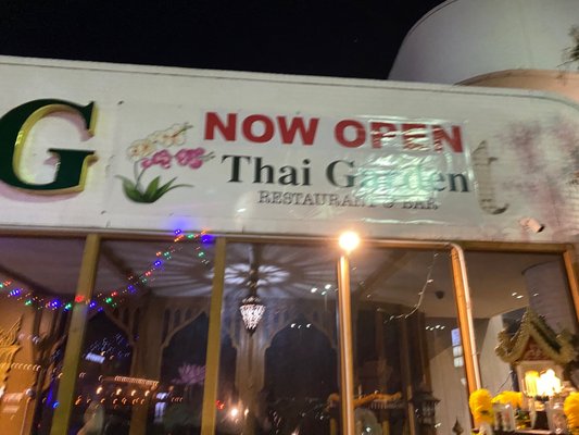 Thai Garden Restaurant & Bar by null