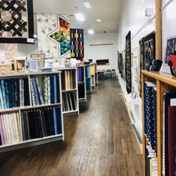 Quilting Foxes - Love a shop where you have room to move around without bumping into other stuff...
