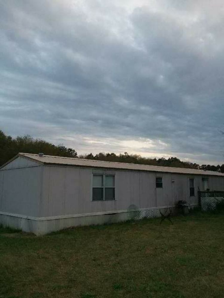 Slide of Roofing Specialist