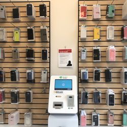 Appifix Cell Phone & Computer Repair - Lots of cases to choose from