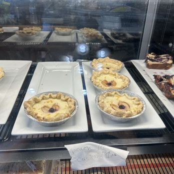 Wingfield Bread - Mini pies - Bakeries Near Me - Camp Verde, Arizona Wingfield Bread - Mini pies - Bakeries Near Me - Camp Verde, Arizona