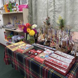 Gift shop/check in counter