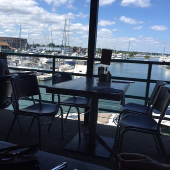 Reefpoint Brew House - Great ambiance and view of the lake - New American Near Me - Racine, Wisconsin