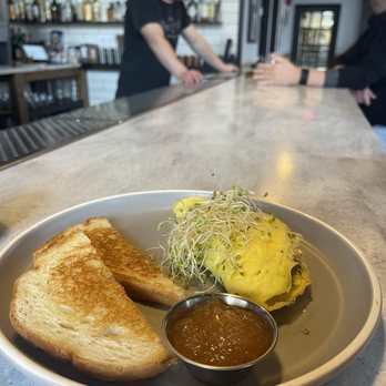 Table 33 - Table 33 Omelette and Sam. - Breakfast & Brunch Near Me - Dayton, Ohio