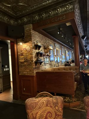 Big City Tavern by null