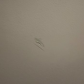 5 Star Moving - Damaged walls - Movers Near Me 5 Star Moving - Damaged walls - Movers Near Me