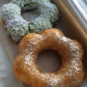 AlimamaTea - matcha and creme brulee mochi donuts - Desserts Near Me - New York, New York AlimamaTea - matcha and creme brulee mochi donuts - Desserts Near Me - New York, New York