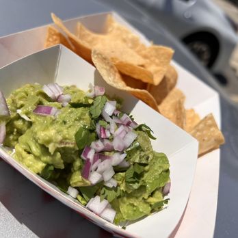 Gracias Señor! - guacamole and chips - Food Trucks Near Me - Brentwood , California