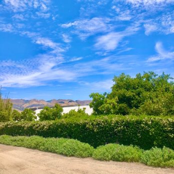 Kynsi Winery - Parking area - Wineries Near Me - Arroyo Grande, California