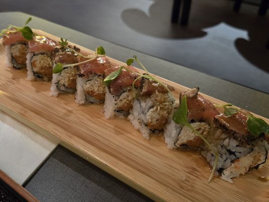 Seven Sushi & Robata by null