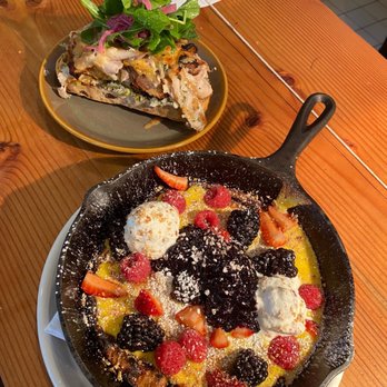 Harbor Table - Dutch baby and roast pork toast - Beer Bar Near Me - Southwest Harbor, Maine Harbor Table - Dutch baby and roast pork toast - Beer Bar Near Me - Southwest Harbor, Maine
