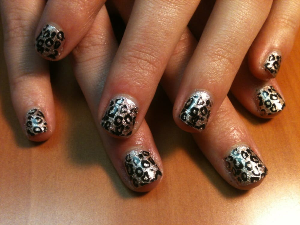 Nails By Callie Logo