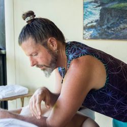 Massage By MaJiK - Deep Tissue, Deep Lomi Lomi Hawaiian Massage, Medical Massage