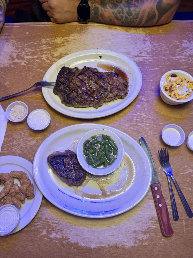 Food from Texas Roadhouse