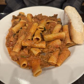 Pasta Bowl - Wicker Park - Rigatoni Bolognese - Italian Near Me - Chicago, Illinois Pasta Bowl - Wicker Park - Rigatoni Bolognese - Italian Near Me - Chicago, Illinois