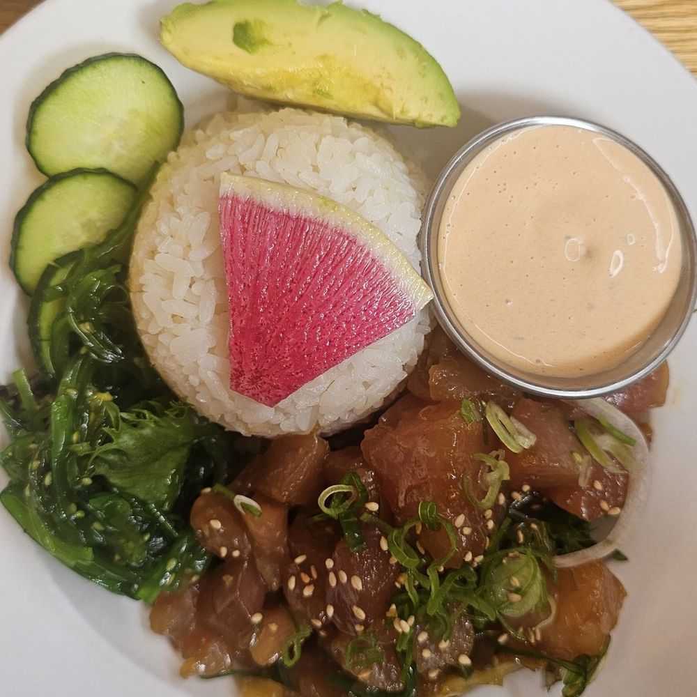 Fish 101 - Poke with white rice - Seafood Near Me - Encinitas, California
