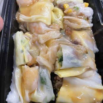 Joe's Steam Rice Roll - Phoenix roll with three vegetables - Cantonese Near Me - New York, New York Joe's Steam Rice Roll - Phoenix roll with three vegetables - Cantonese Near Me - New York, New York