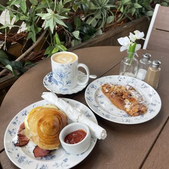 maman - Breakfast & Brunch Near Me - Aventura, Florida maman - Breakfast & Brunch Near Me - Aventura, Florida