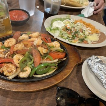 El Mezcal - Shrimp Fajitas - Mexican Near Me - Stevens Point, Wisconsin
