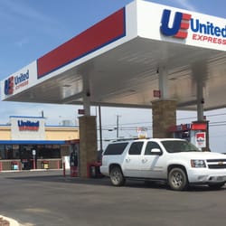 United Express - Store front