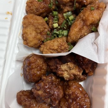 Fire Wings - 10 PC COMBO- Thai chili and chipotle bbq - Sandwiches Near Me - San Jose, California