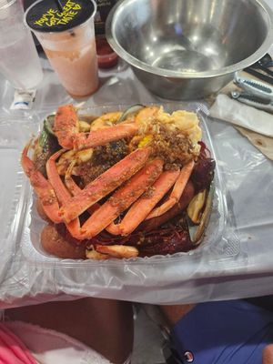 Black Bayou Seafood & Daiquiri Bar by null