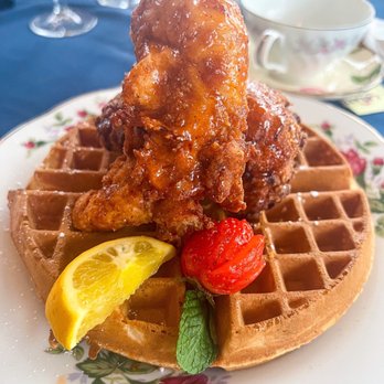 Founders Restaurant - Texas Pete honey chicken and waffles - Cocktail Bars Near Me - Winston-Salem, North Carolina Founders Restaurant - Texas Pete honey chicken and waffles - Cocktail Bars Near Me - Winston-Salem, North Carolina
