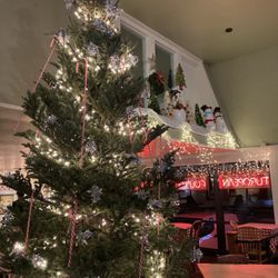 Flip's Wine Bar & Trattoria
