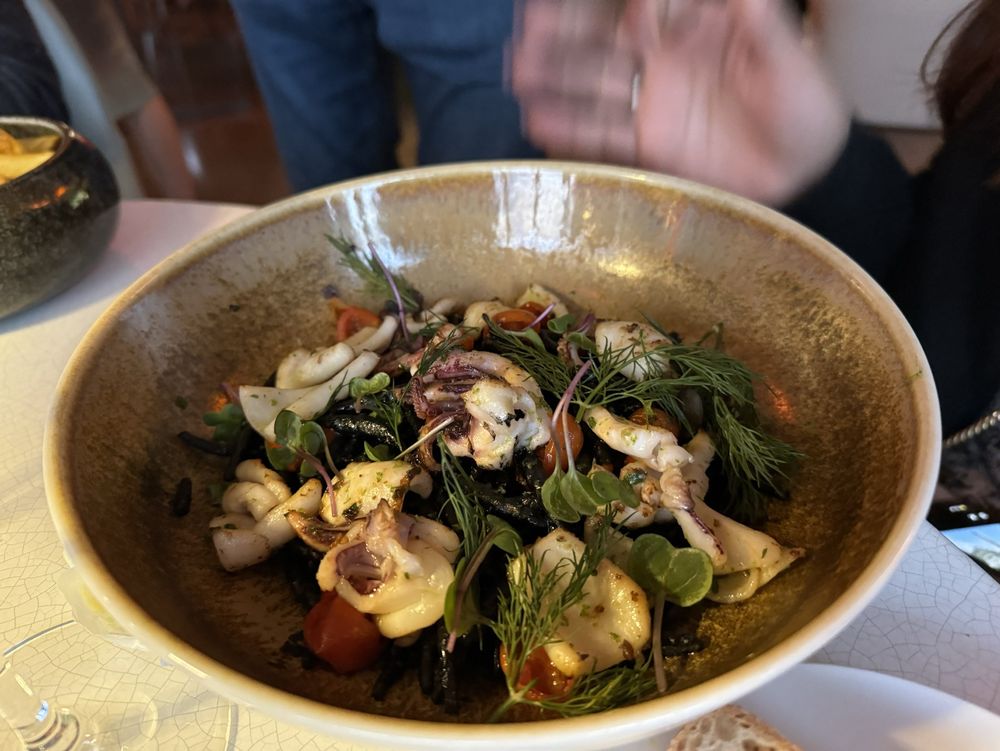 FRAME - Updated February 2026 - 120 Photos & 72 Reviews - 28 rue Jean ...