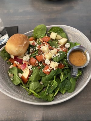 RedSeven Kitchen + Cocktail by null