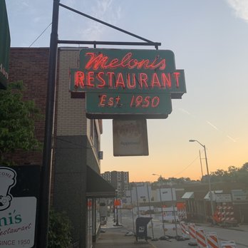 Meloni's Restaurant - Retro sign still in use - Italian Near Me - Uniontown, Pennsylvania