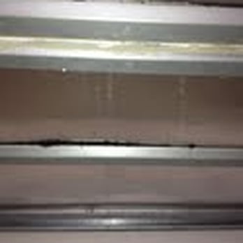 Saf Keep Storage - Business lesson #2: Don't lie. Here you can see their attempts at caulking, and the light of day! Yet, they didn't know? Hmm... - Self Storage Near Me - Oakland, California