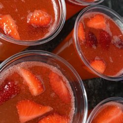 Cooking With A Crown - Strawberry Lemonade