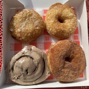 Damn Fine Hand Pies - Donuts Near Me - St. Louis, Missouri Damn Fine Hand Pies - Donuts Near Me - St. Louis, Missouri