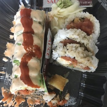 Yo Sushi - Spicy Tuna Roll Crispy Roll - Sushi Bars Near Me - Fairfield, California